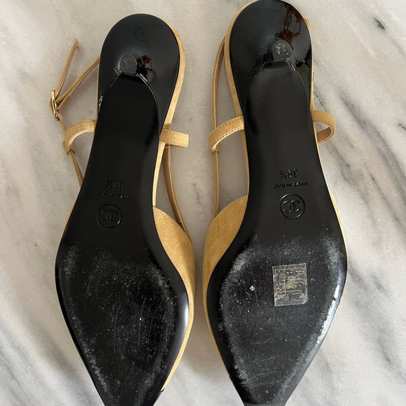 Chanel Slingback Kitten Heel Patent Suede Pointed Black & Beige - Picture 4 of 5